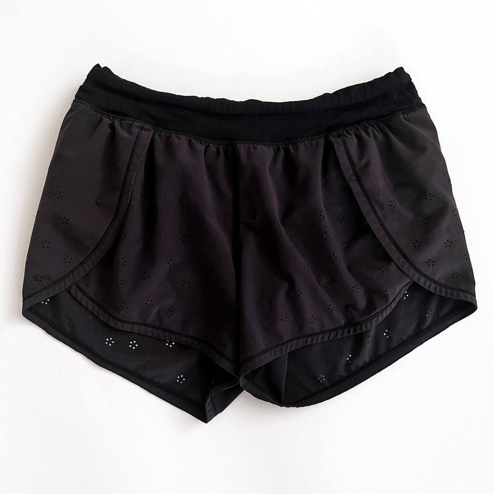 Lululemon Athletica Tracker Low-Rise Lined Short